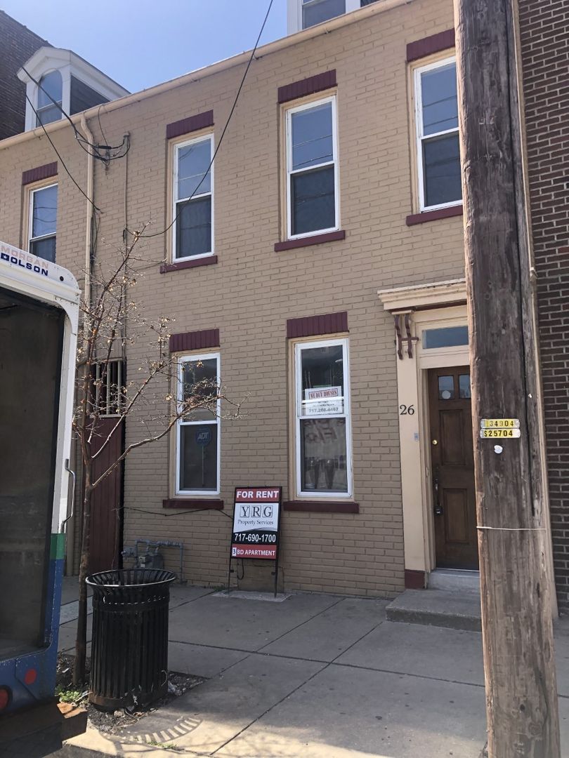 Columbia House: 26 N 3rd Street