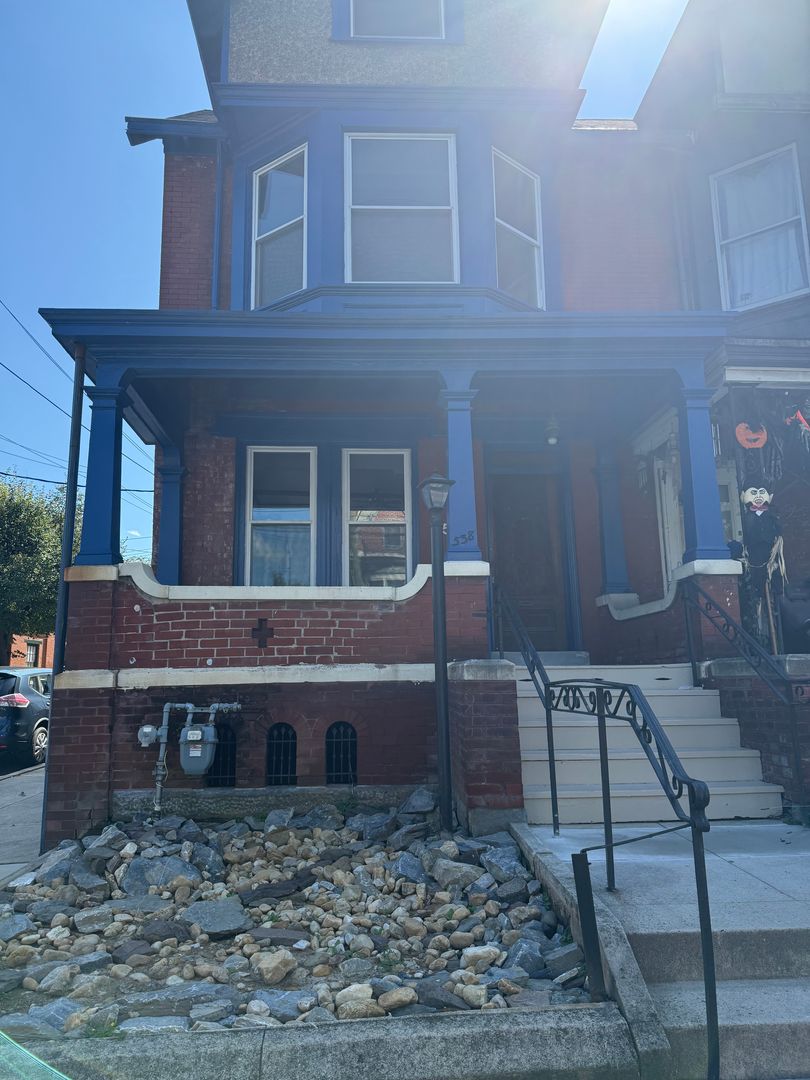 Lancaster Apartment: 538 W Orange St