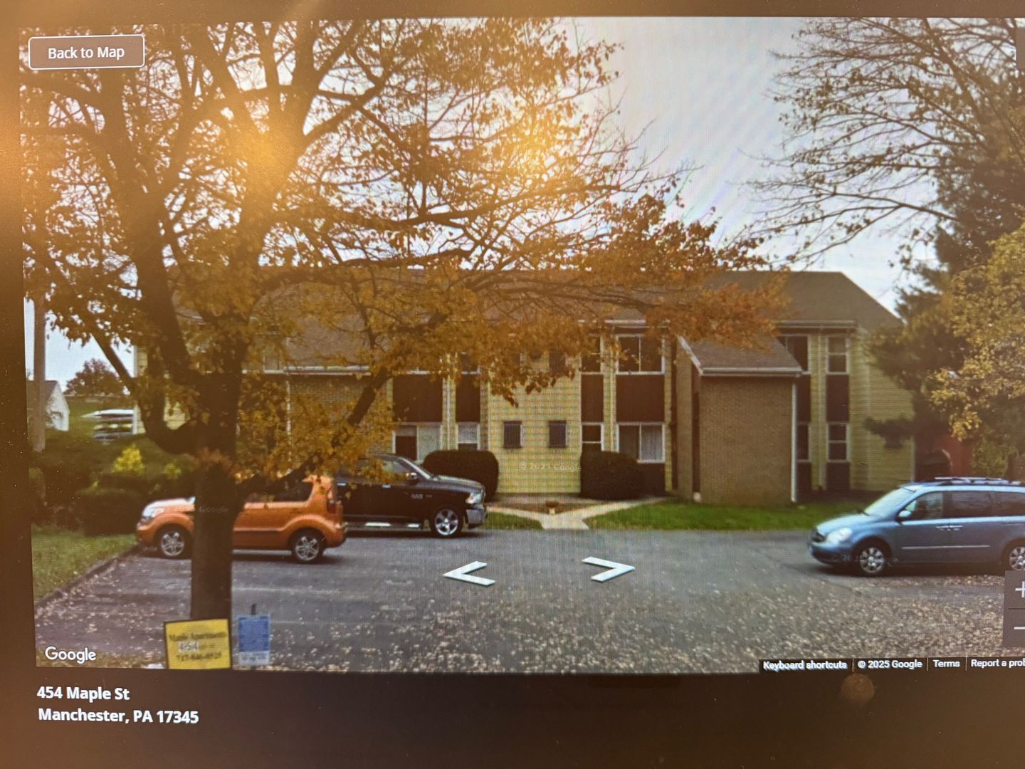 Manchester Apartment: 454 Maple St.