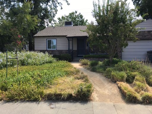 Fantastic 3 Bed 2 Bath home with pool – photo 1