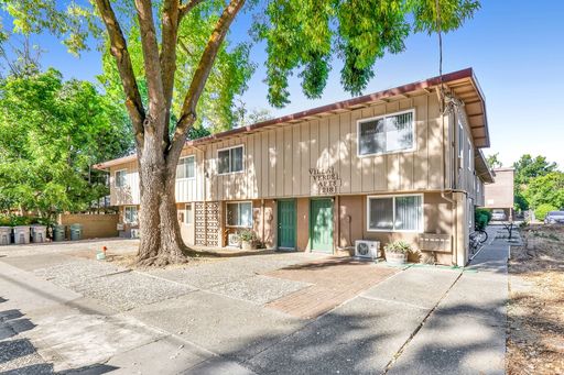 Half a Block from UC Davis in the Heart of Downtown Davis! – photo 1