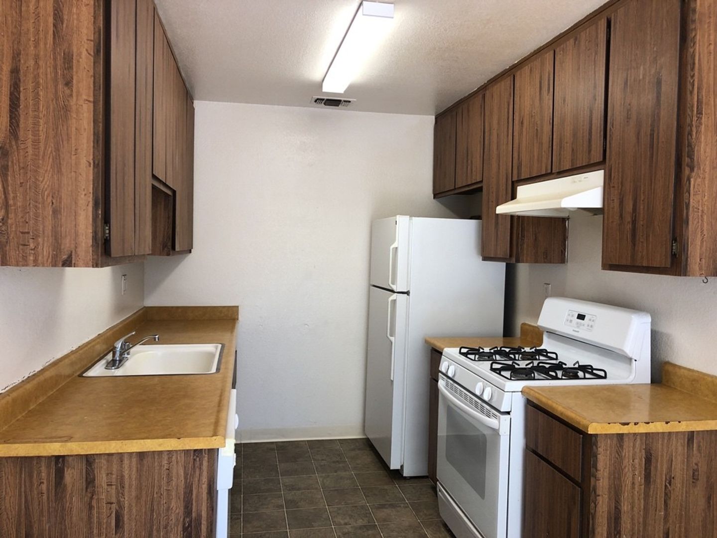 Davis Apartment: 614 Adams Street