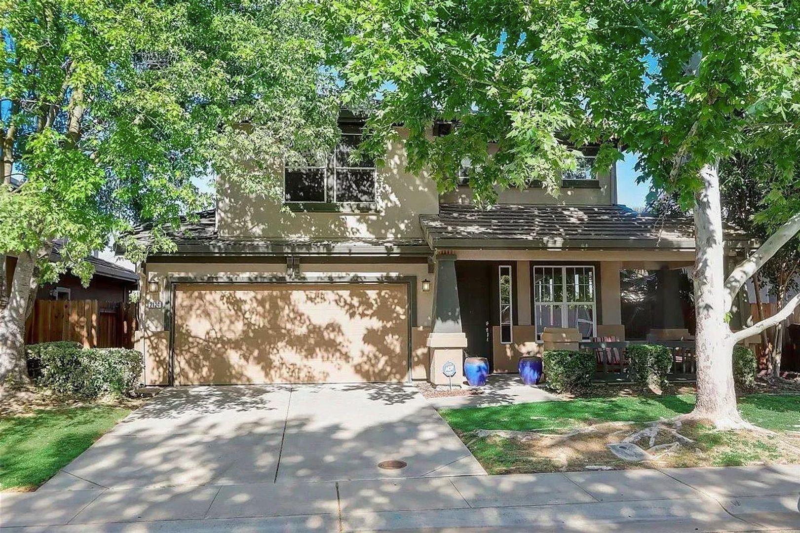 Davis House: 2124 Caravaggio Drive