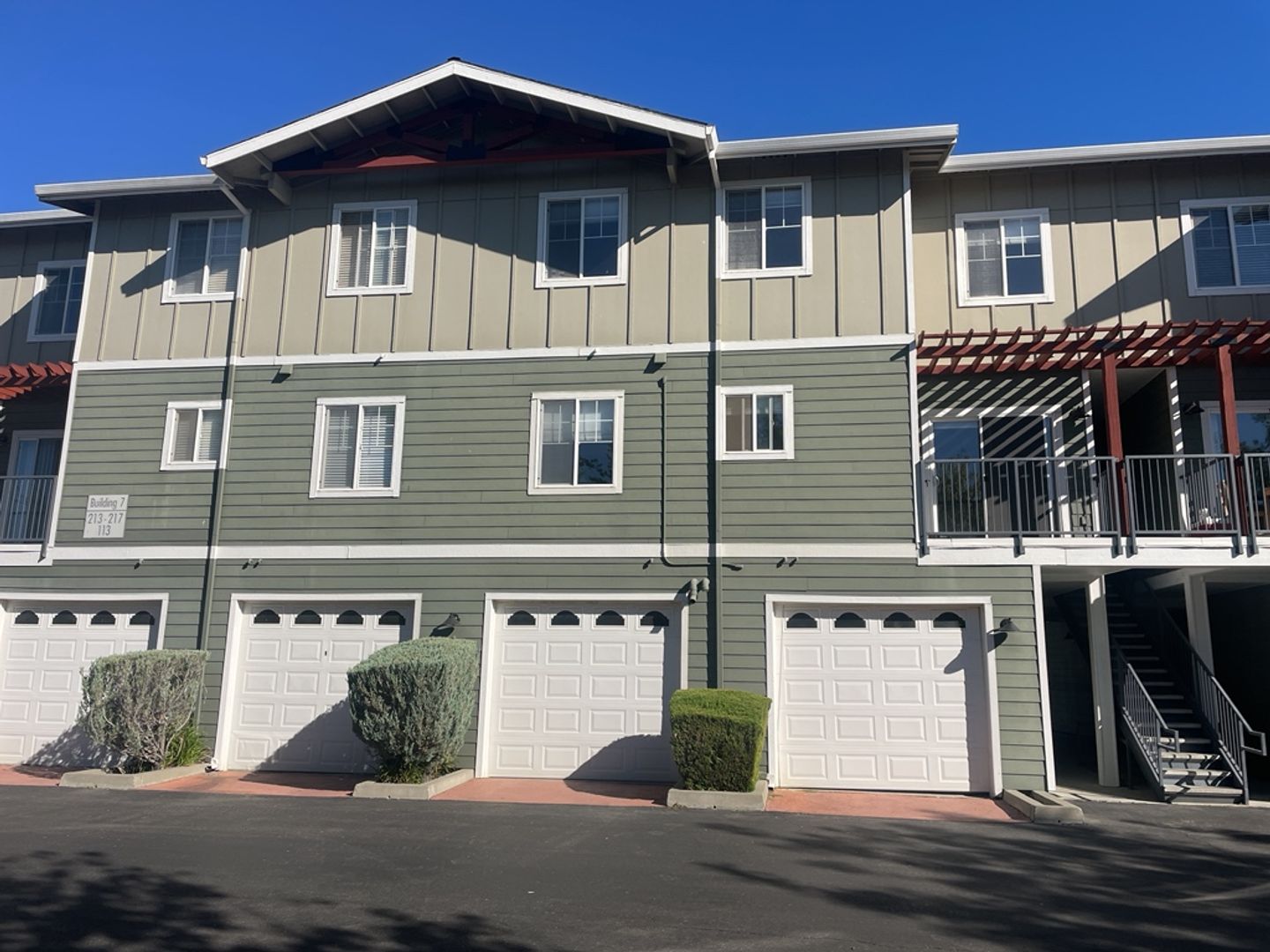 Davis Condo: 1818 Moore #214