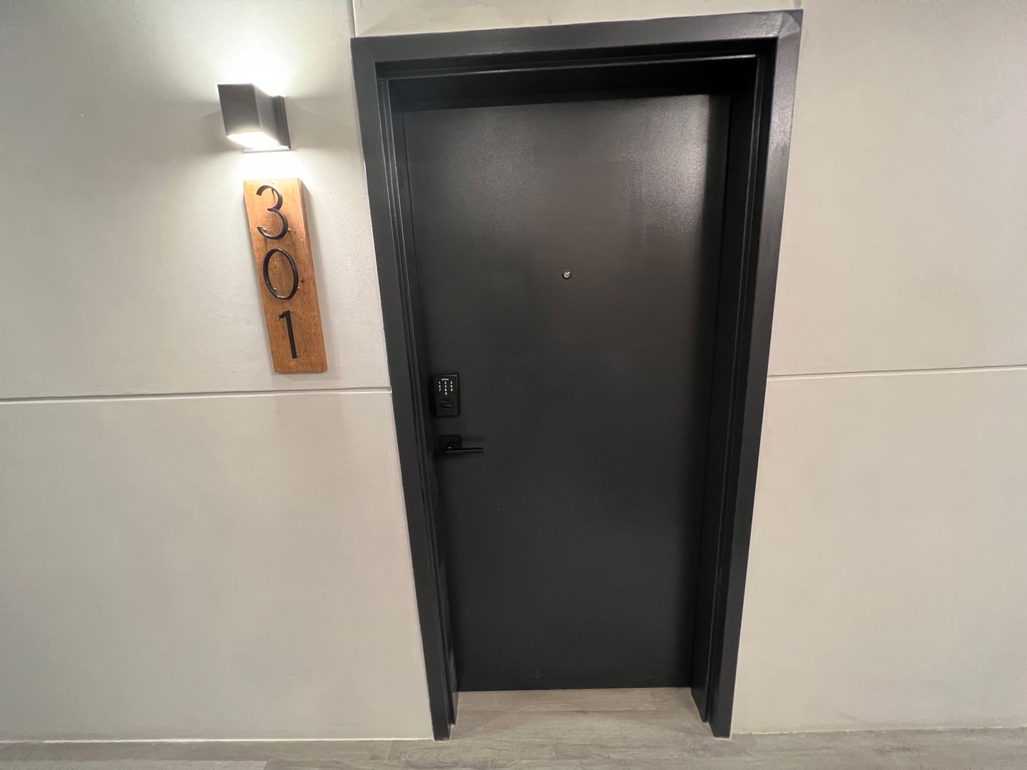 Baltimore Apartment: 725 W Pratt Street