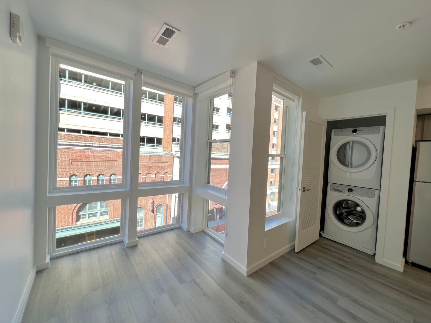 Baltimore Apartment: 725 W Pratt Street