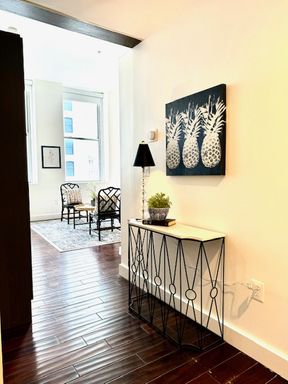 Elevated Studio Living in Baltimore’s Historic Redwood District – photo 1