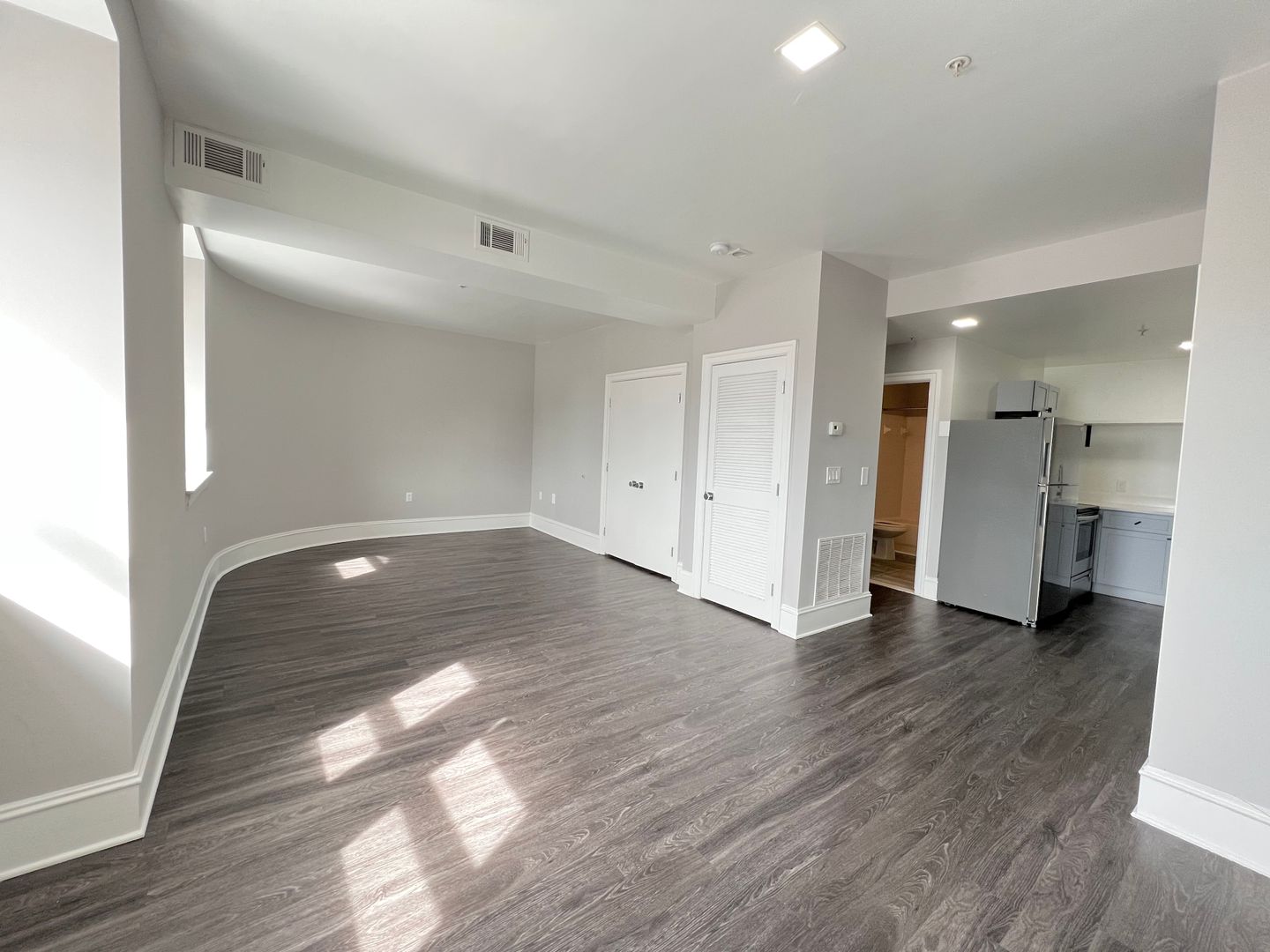 Baltimore Apartment: 306 W Franklin