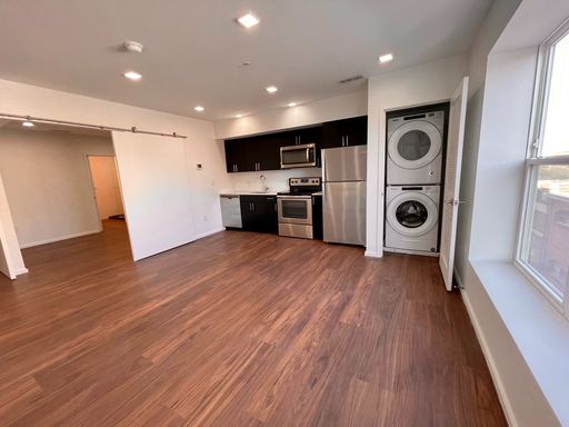 9 E Mt Royal - Zahlco's Brand New Community - 1 Bedroom 1 Bathroom – photo 1