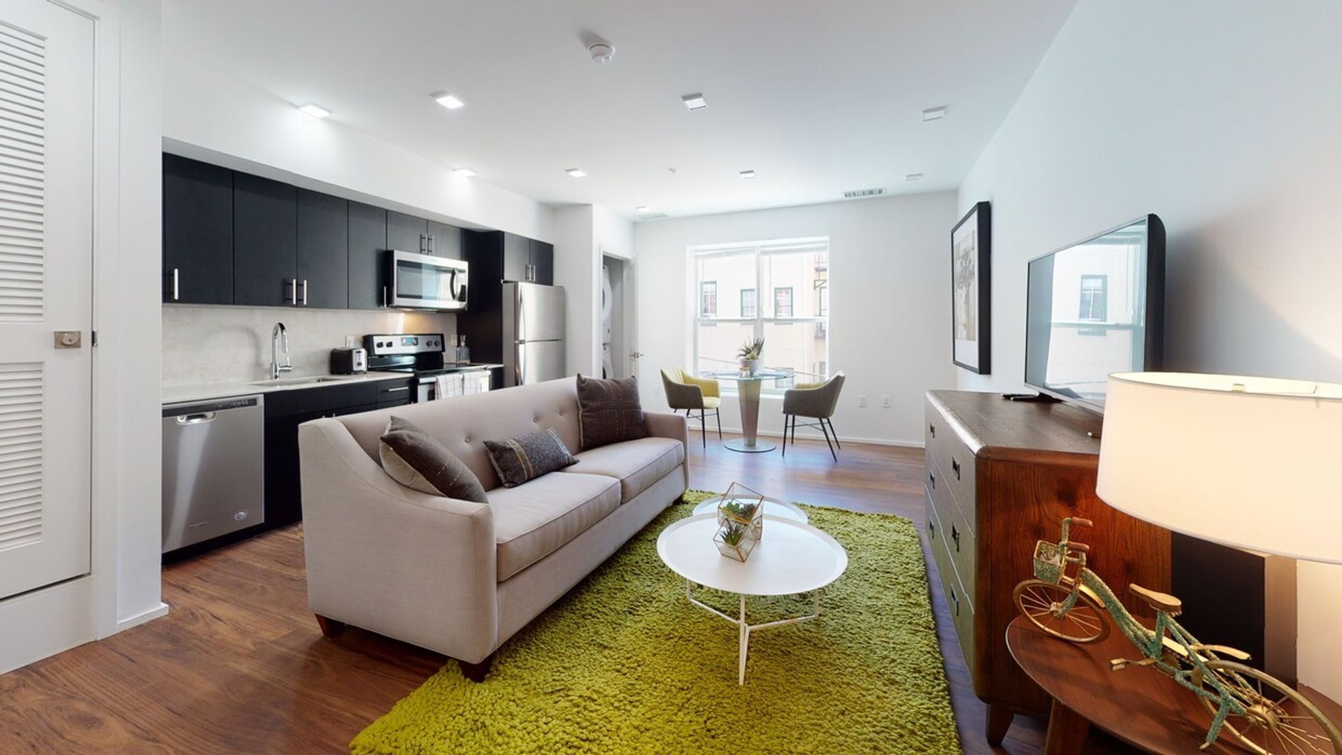 Baltimore Apartment: 9 E. Mt. Royal Avenue