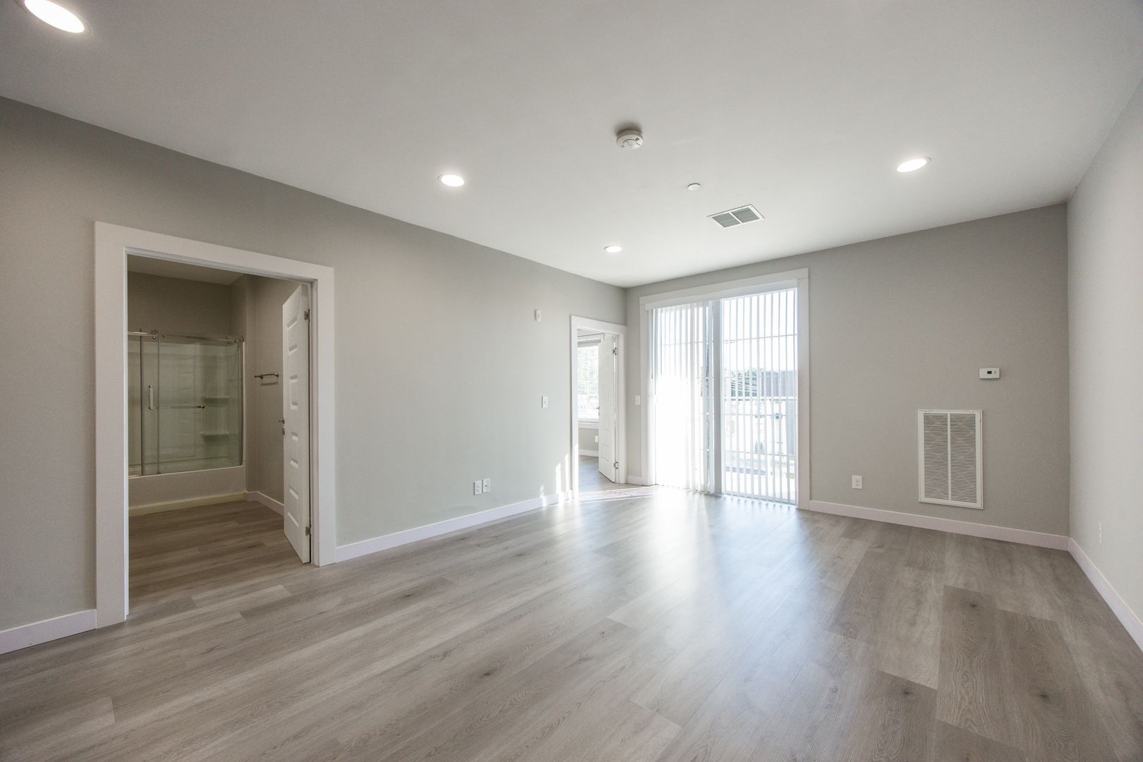 Franklin Apartment: 330 East Central Street