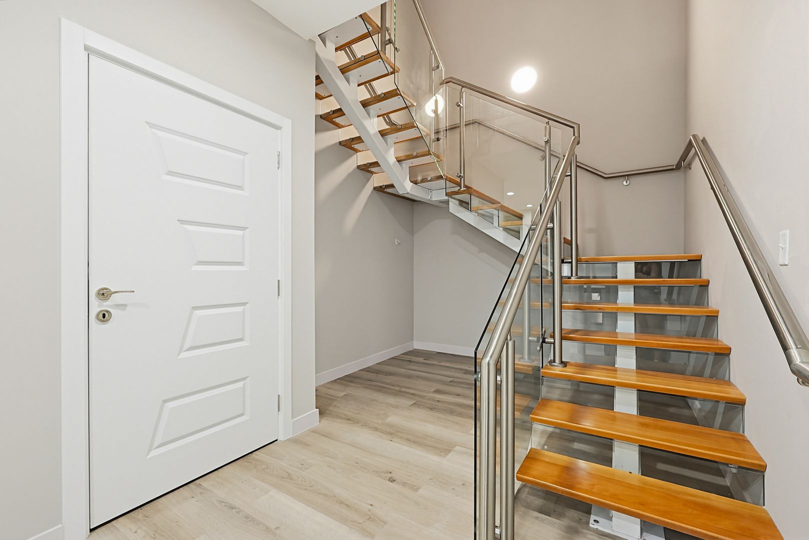 Franklin Apartment: 230 East Central Street