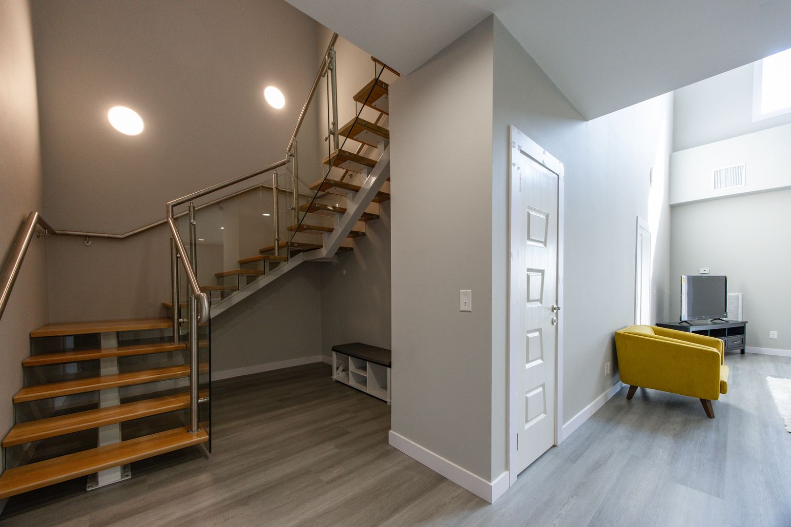 Franklin Apartment: 330 East Central Street