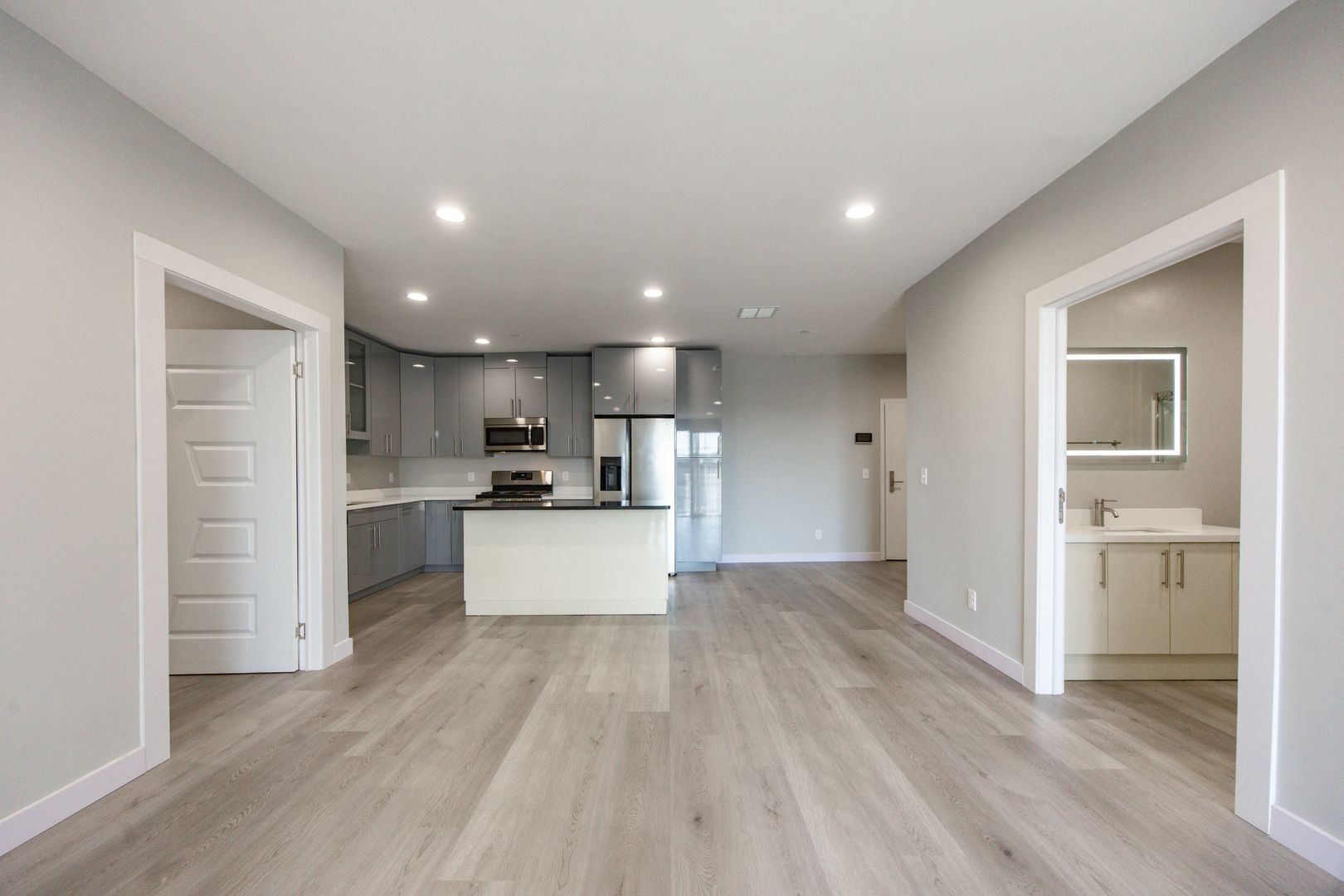 Franklin Apartment: 330 East Central Street