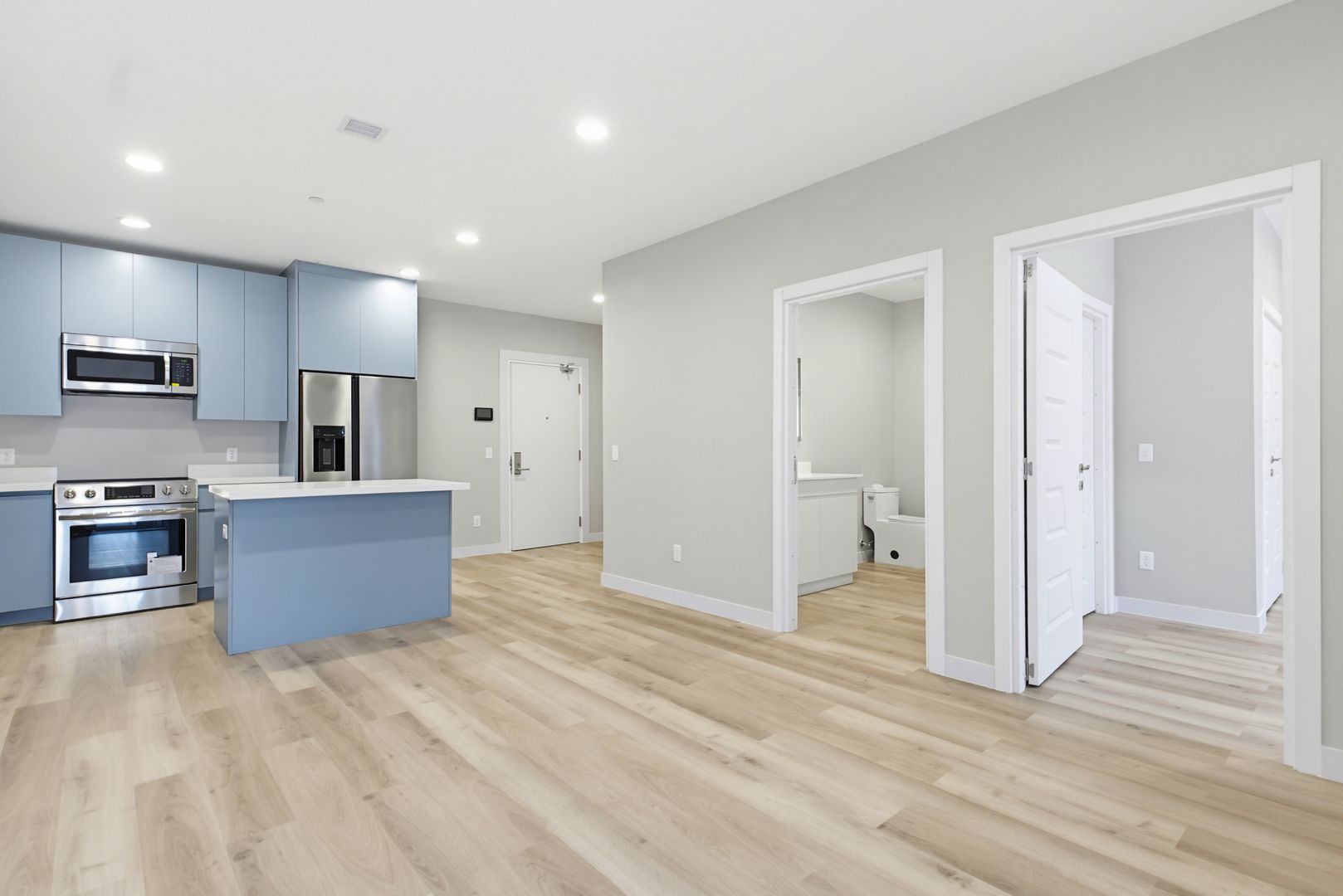 Franklin Apartment: 230 East Central Street