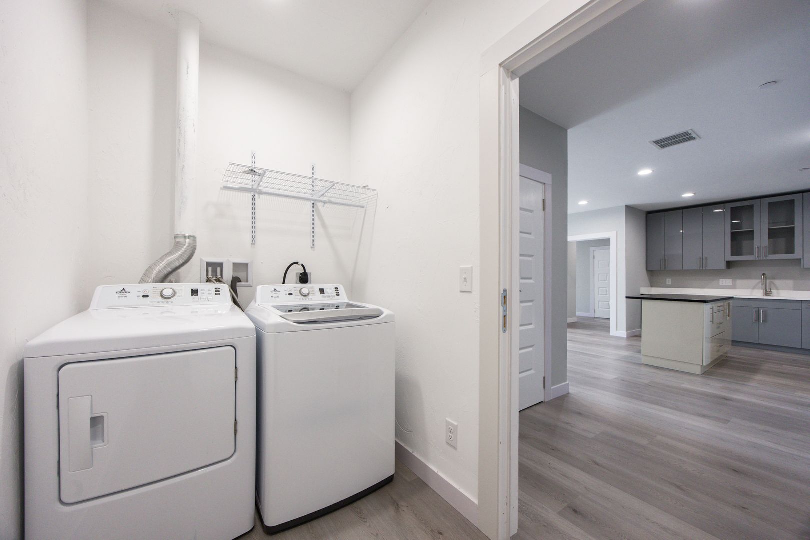 Franklin Apartment: 330 East Central Street