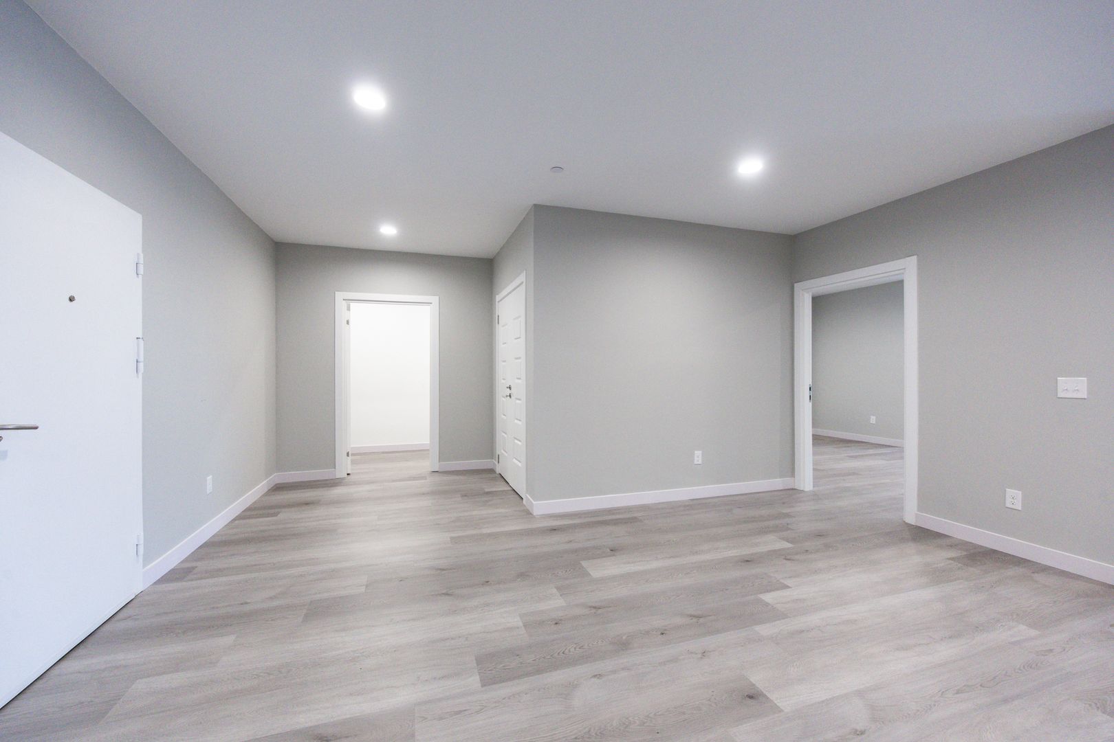 Franklin Apartment: 330 East Central Street