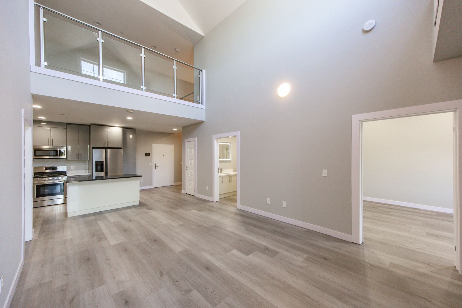 Franklin Apartment: 330 East Central Street