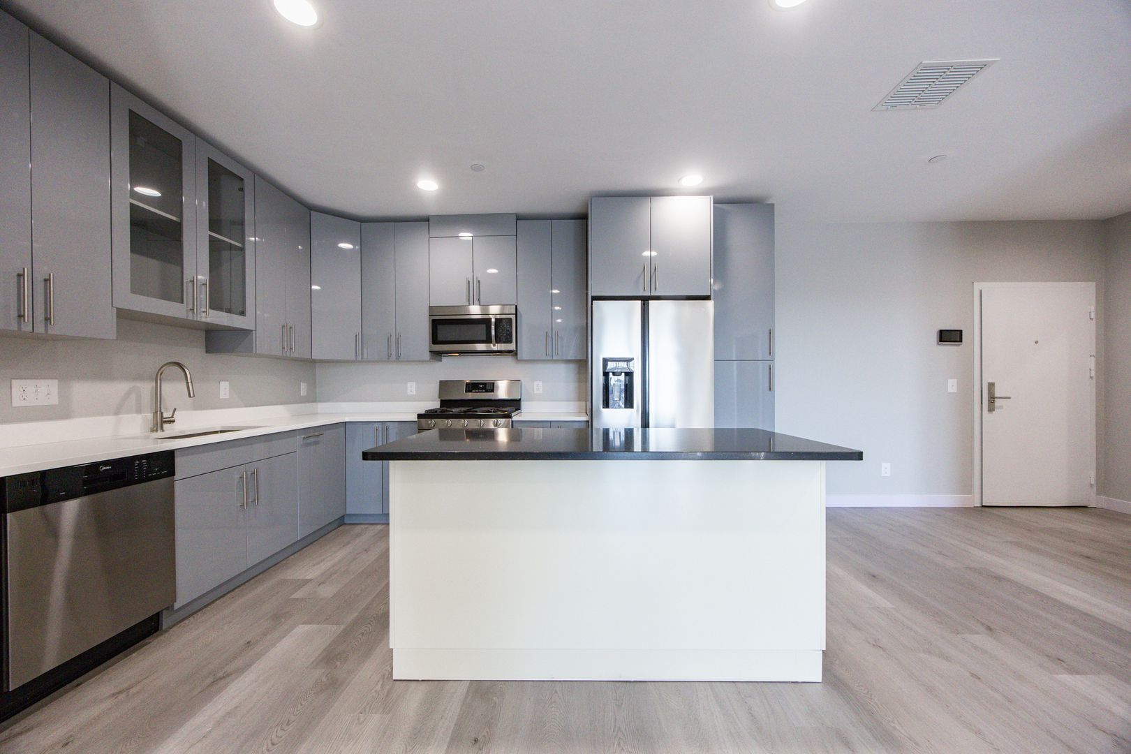 Franklin Apartment: 330 East Central Street