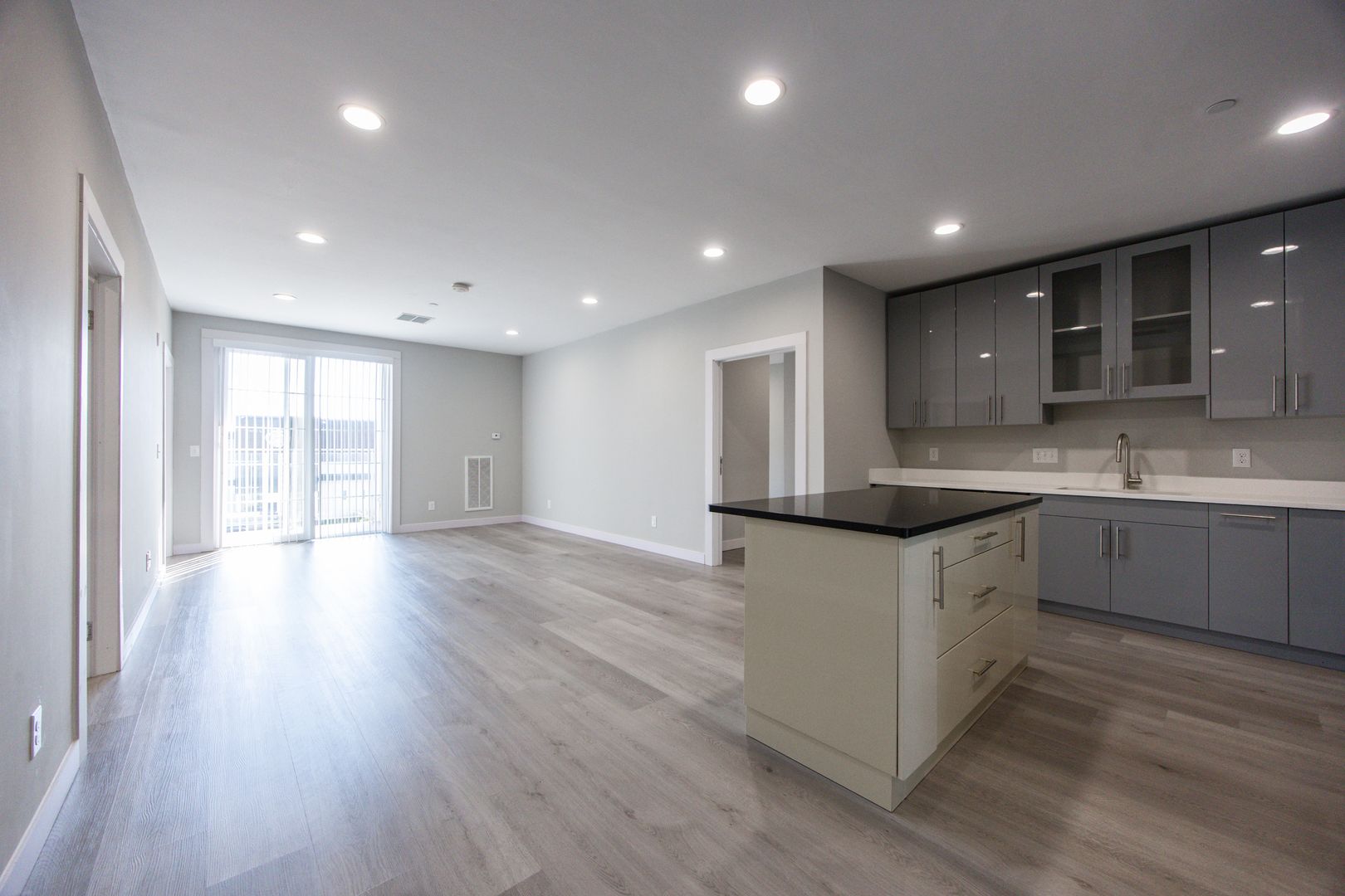 Franklin Apartment: 330 East Central Street