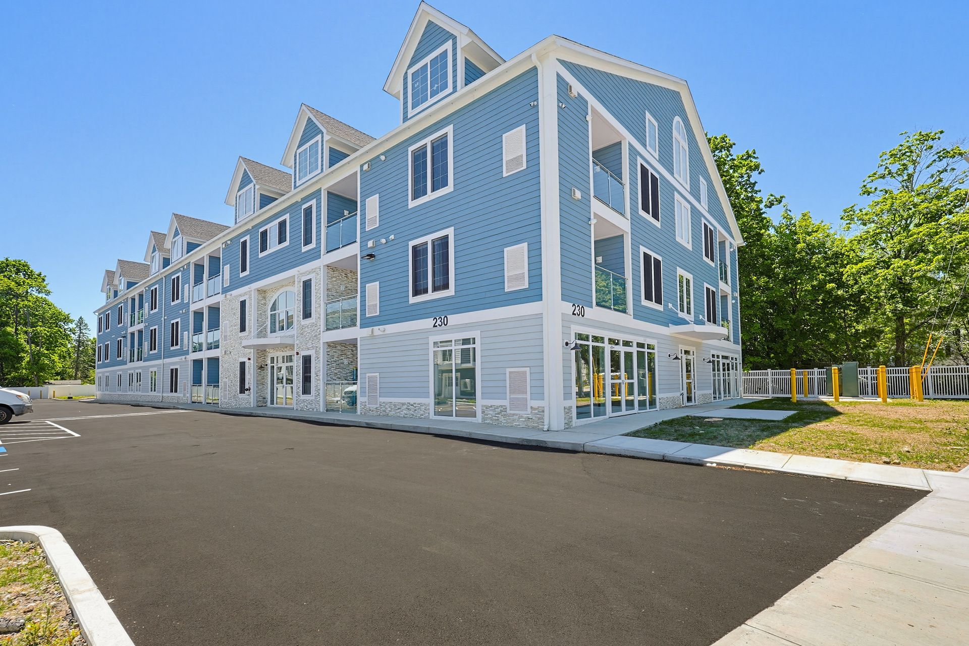 Franklin Apartment: 230 East Central Street