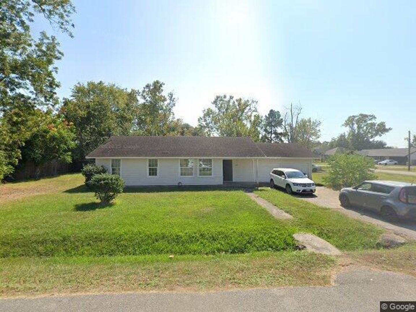 Beaumont House: 595 Highland Dr