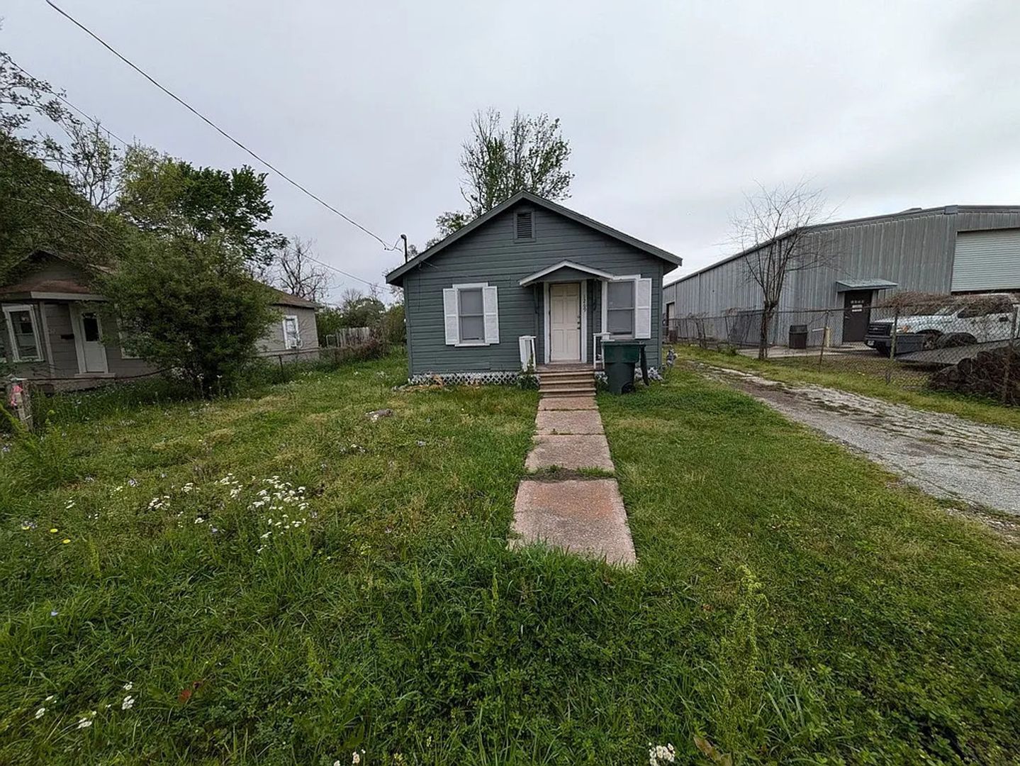 Beaumont House: 1269 Oregon Ave