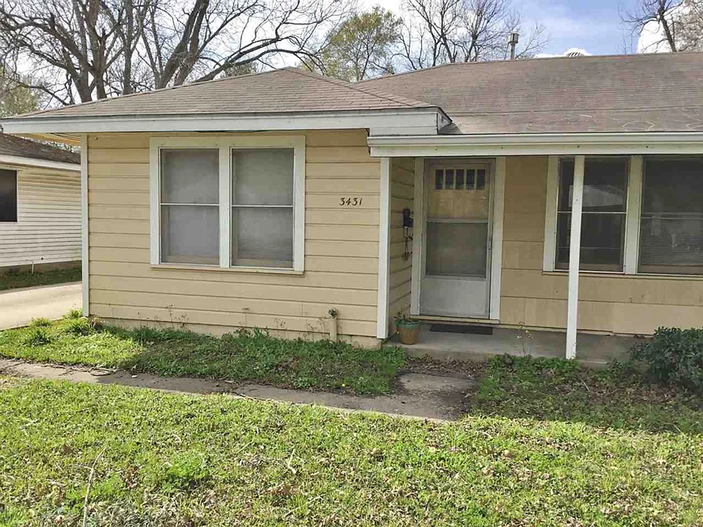 Groves Apartment: 3431 Canal Ave