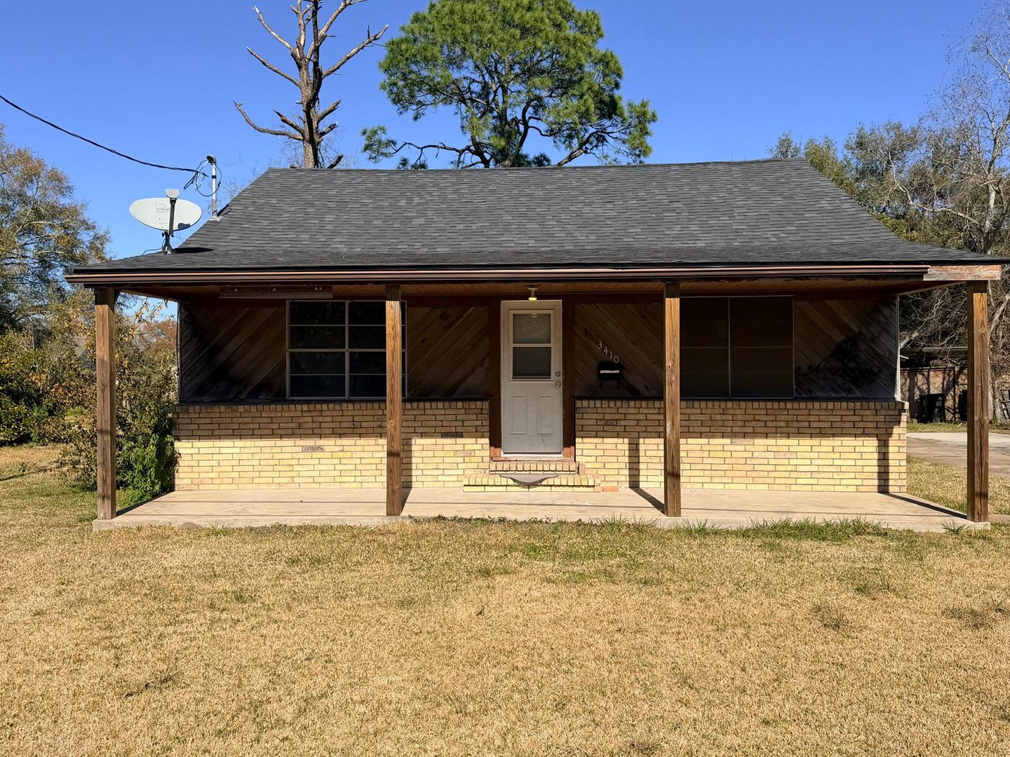 Groves House: 3410 Canal Ave