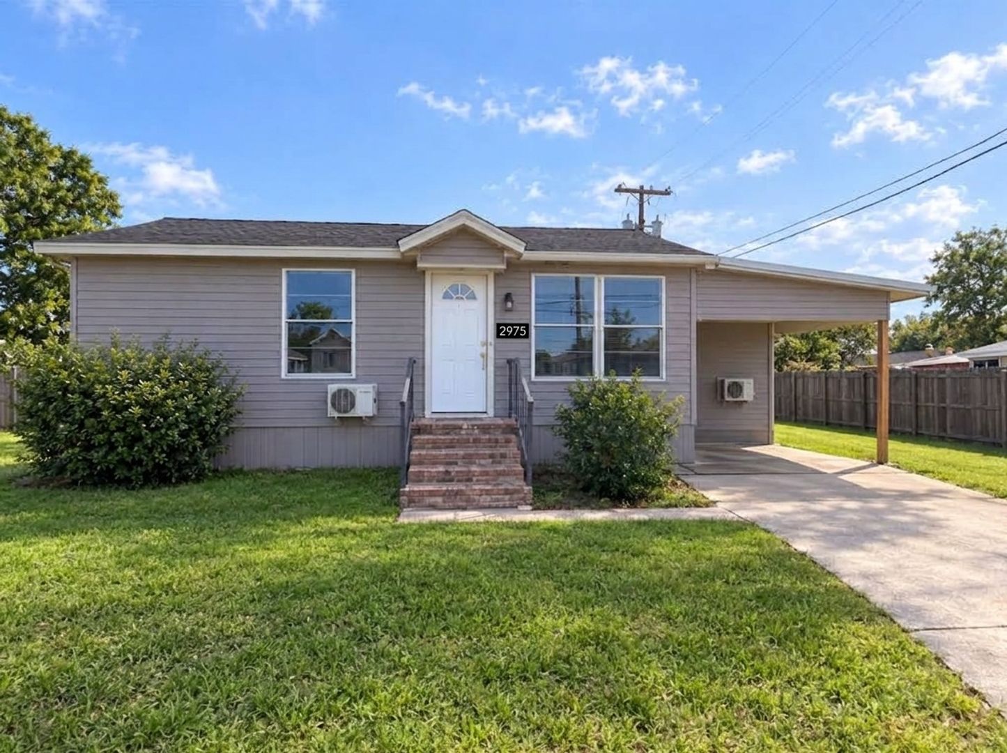Beaumont House: 2975 San Jacinto