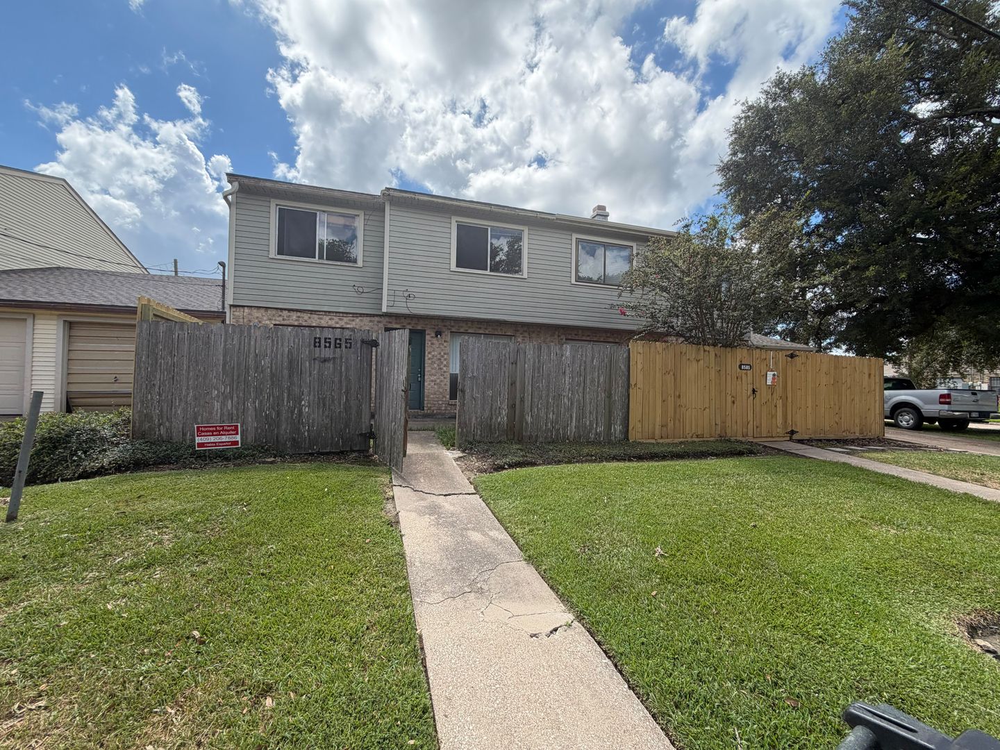 Beaumont House: 8565 Glen Meadow Ln