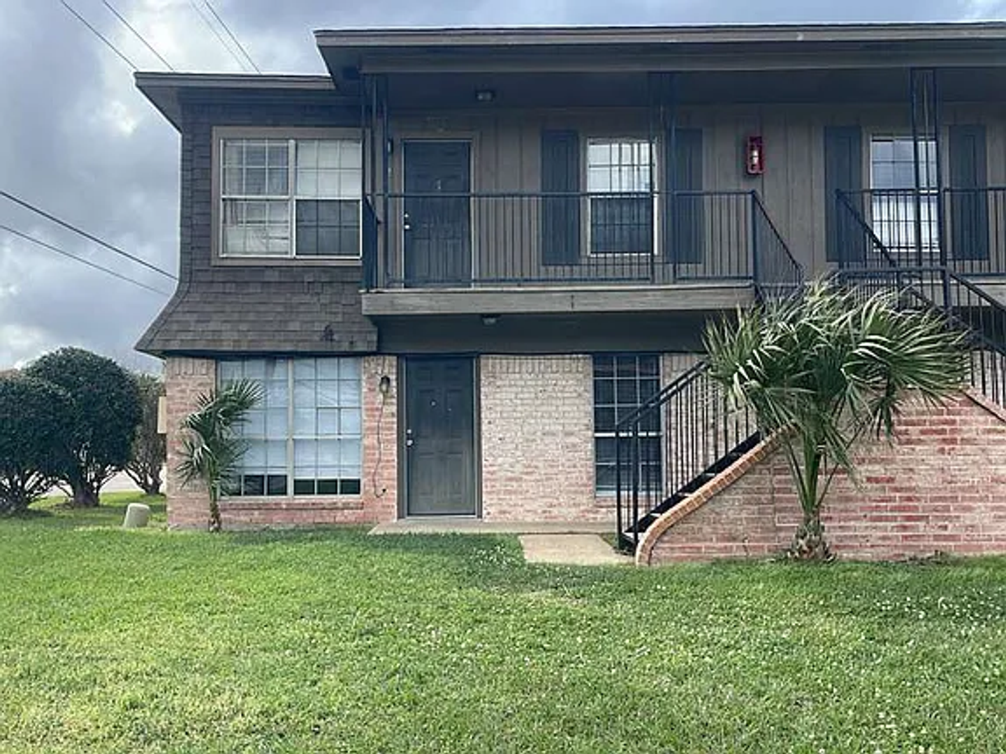 Beaumont Apartment: 6090 Alpine Cir
