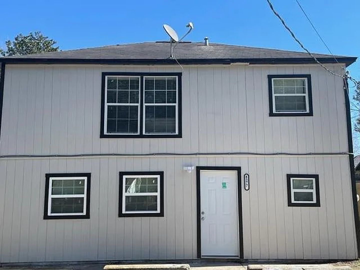 Beaumont Apartment: 4577 Ector Ave