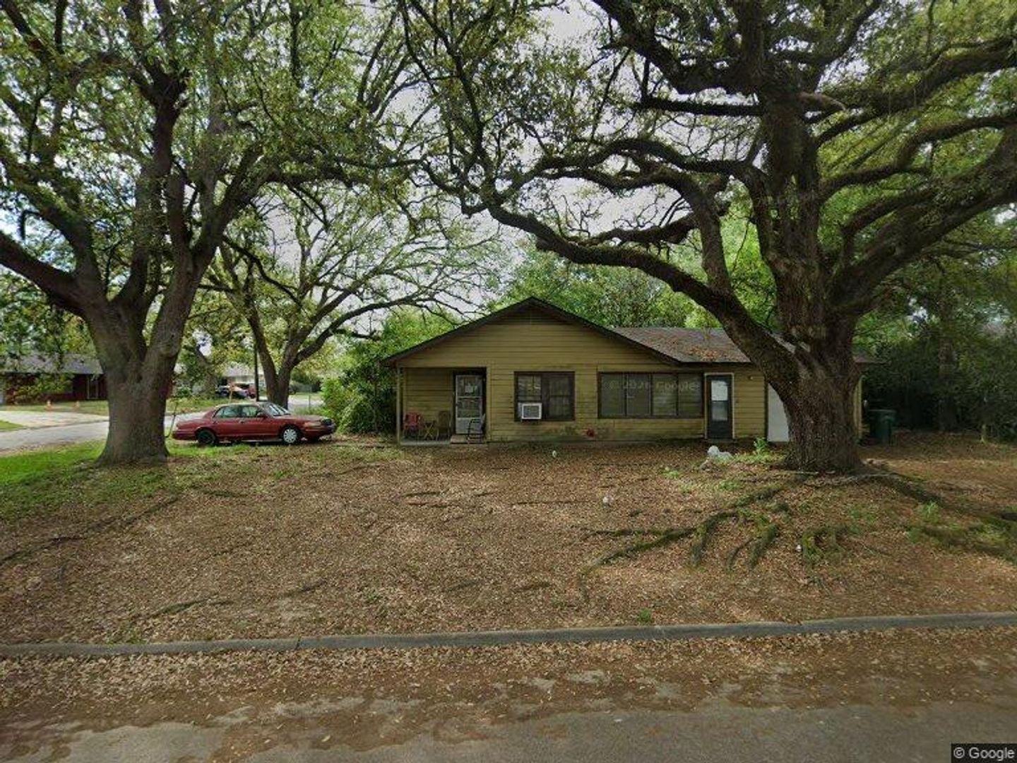 Orange, House: 1019 Ruby Lane,