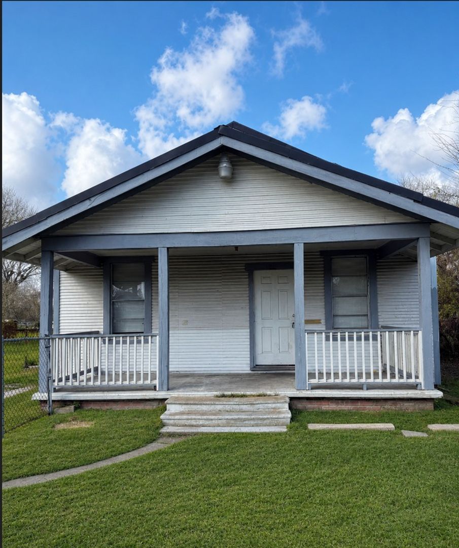 Port Arthur House: 1335 15th St