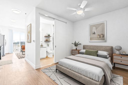 **MOVE-IN SPECIALS** Beautiful studio apartment in the heart of RiNo! – photo 1