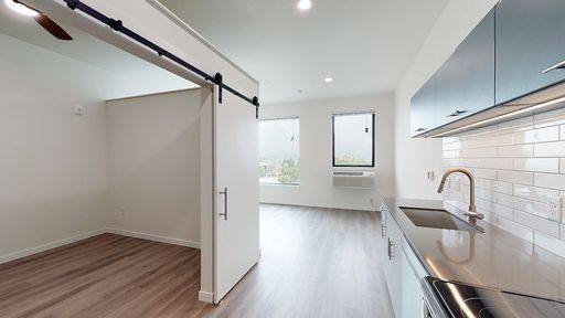 Meticulously Designed Urban Retreat in the Heart of Santa Fe Arts District – photo 1