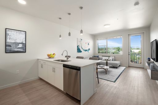 **MOVE-IN SPECIALS** Gorgeous 1 bed/1 bath with balcony minutes from Sloan's Lake Park! – photo 1