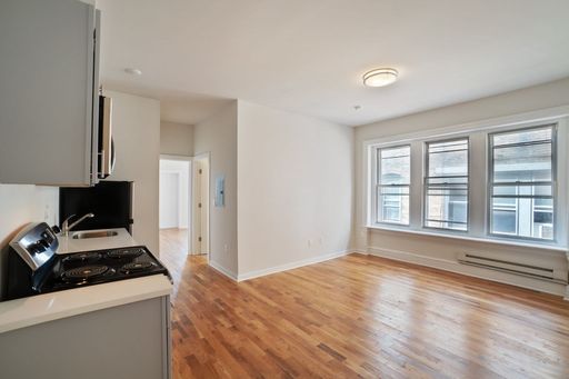 University City- Renovated 2 BR Apartment- Laundry In-Unit- Rent Specials! – photo 1