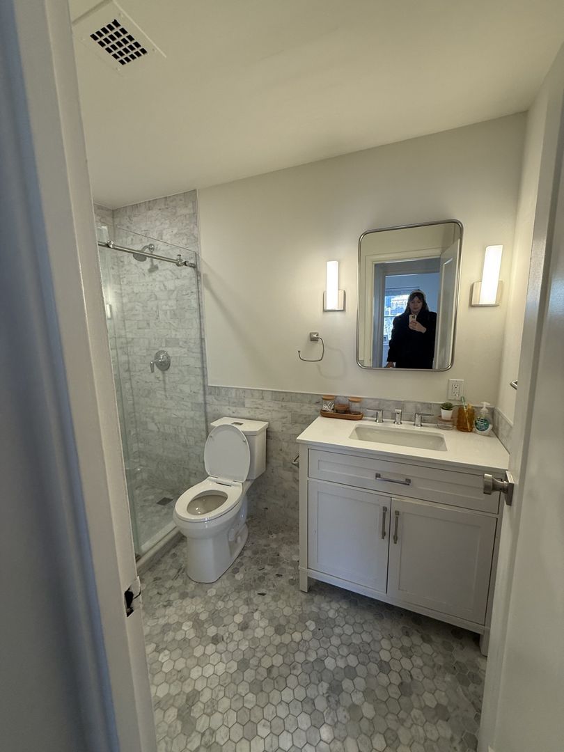 Philadelphia Apartment: 829 Spruce Street