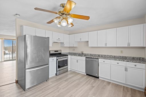 Charming 2-Bedroom, 1-Bath Apartment in North Providence