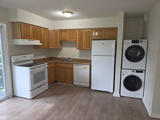 Beautiful 2 Bedroom Townhome