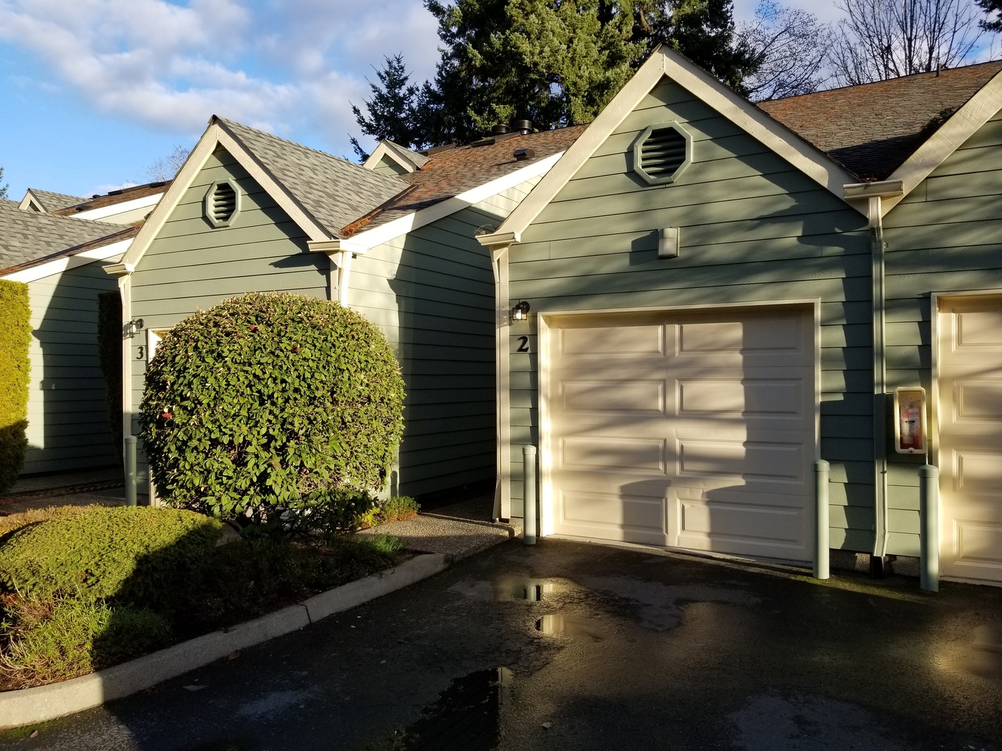 Federal Way House: 451 South 328th Street #2A