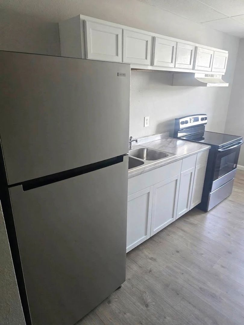 Poplar Bluff Apartment: 505 Oak Street