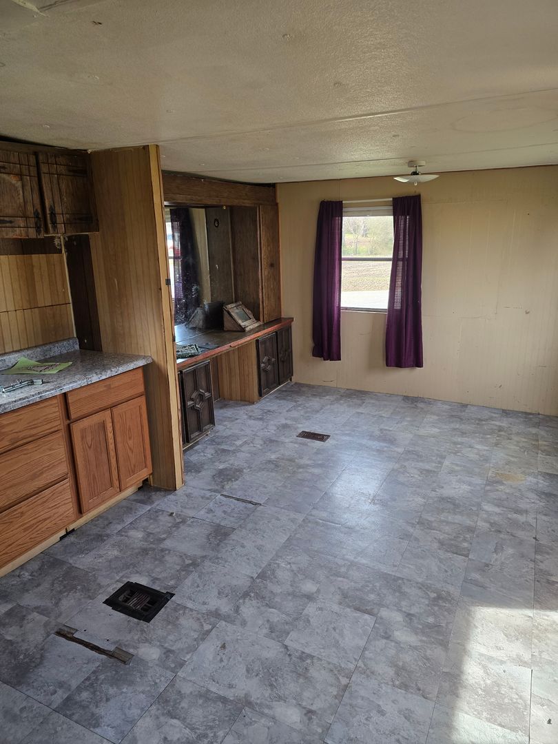 Poplar Bluff Apartment: 2747 Hickman Road