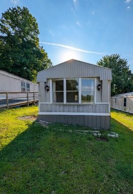 2 Bedroom 1 Bathroom Mobile Home