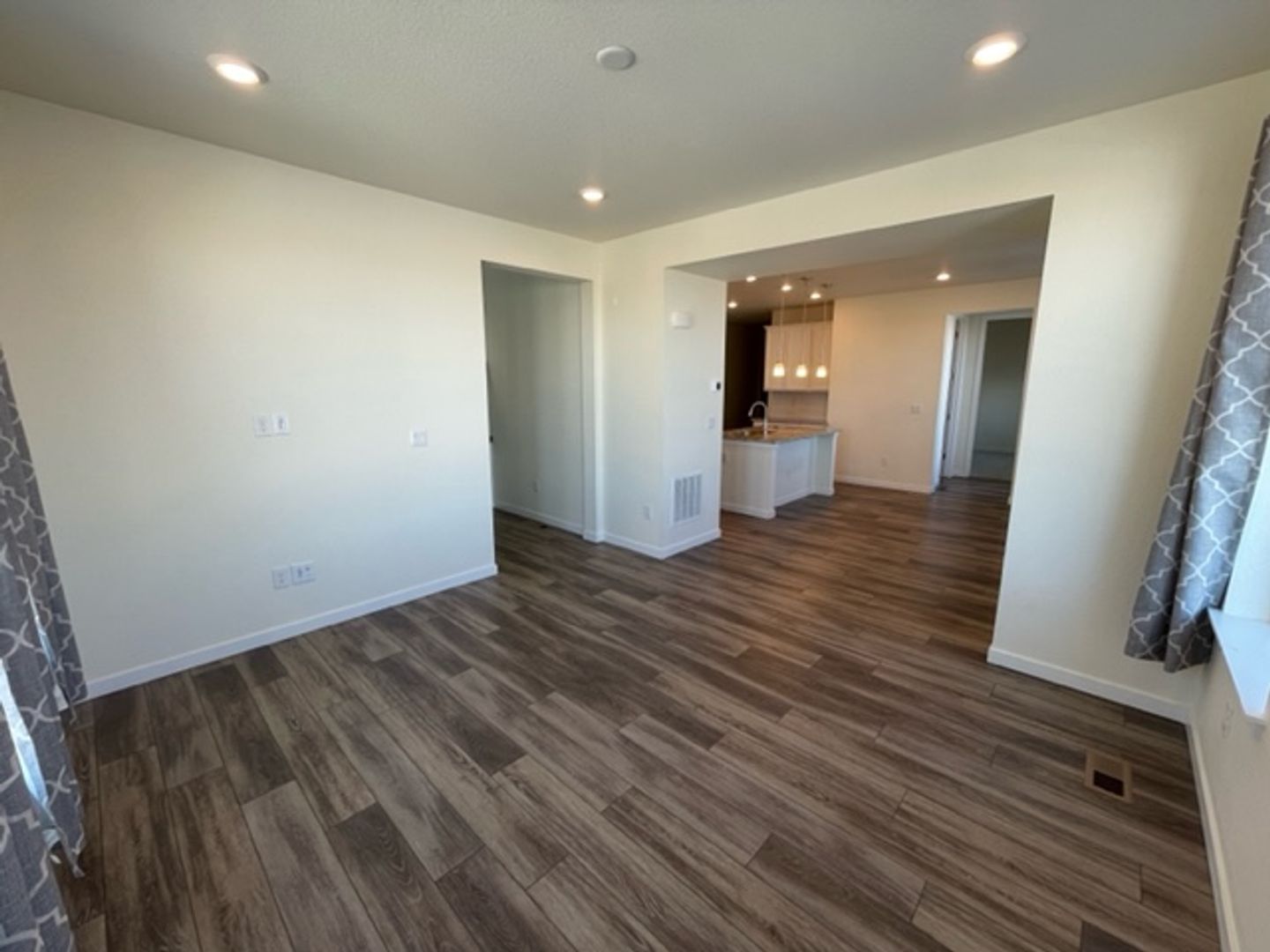 1547 Quest Aly — photo 8