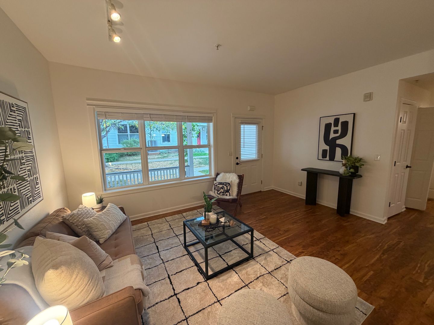 1575 Zamia Apt 2 — photo 4