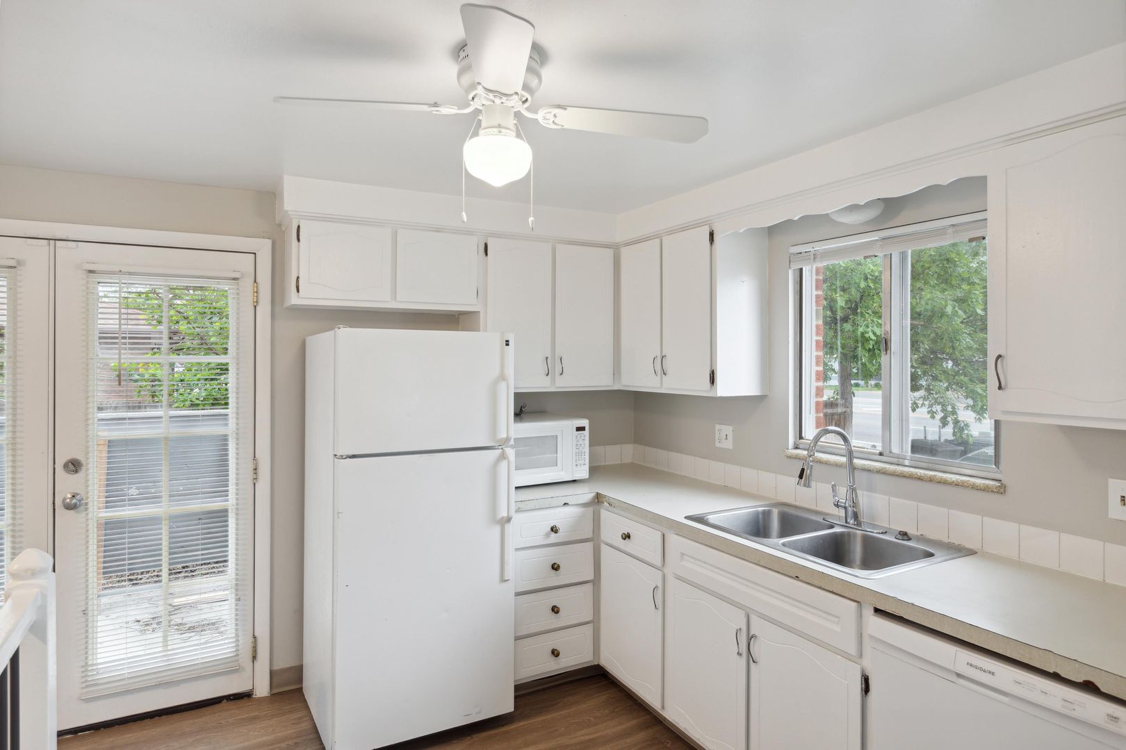 Longmont Apartment: 1014 W 17th Avenue