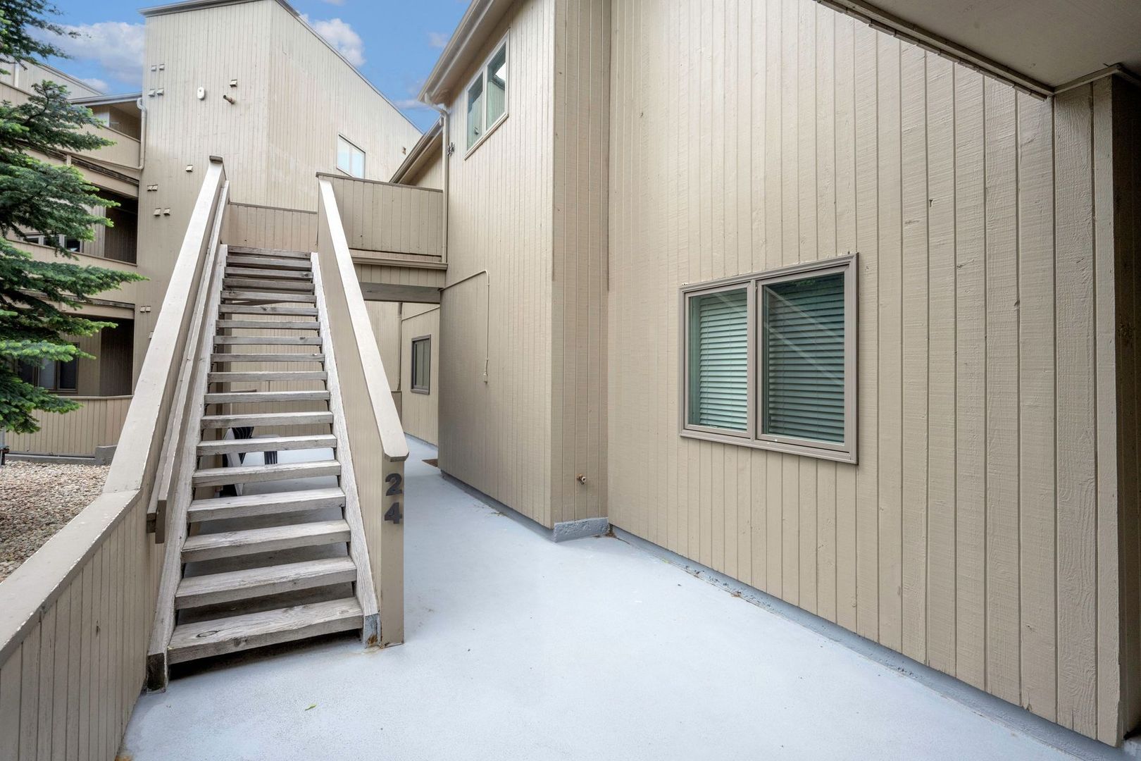 2938 Kalmia Avenue — photo 37